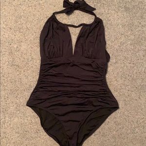 Kenneth Cole one piece baiting suit